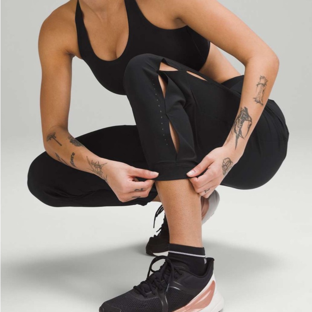 ✨Lululemon Adapted State High-Rise Jogger *Airflow Black size 0 - Picture 4 of 13